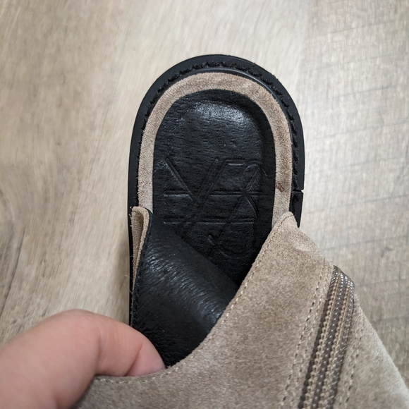 YES Dashawn Tan Lace Up platform Knee High Boots - Picture 7 of 11